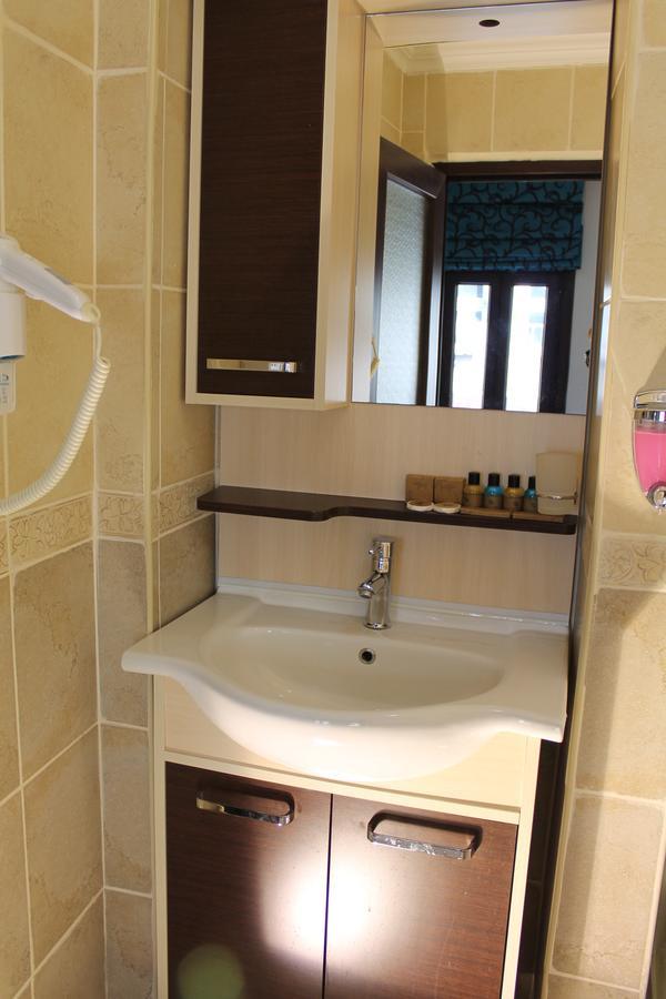 Promise Hotel Istanbul Bagian luar foto