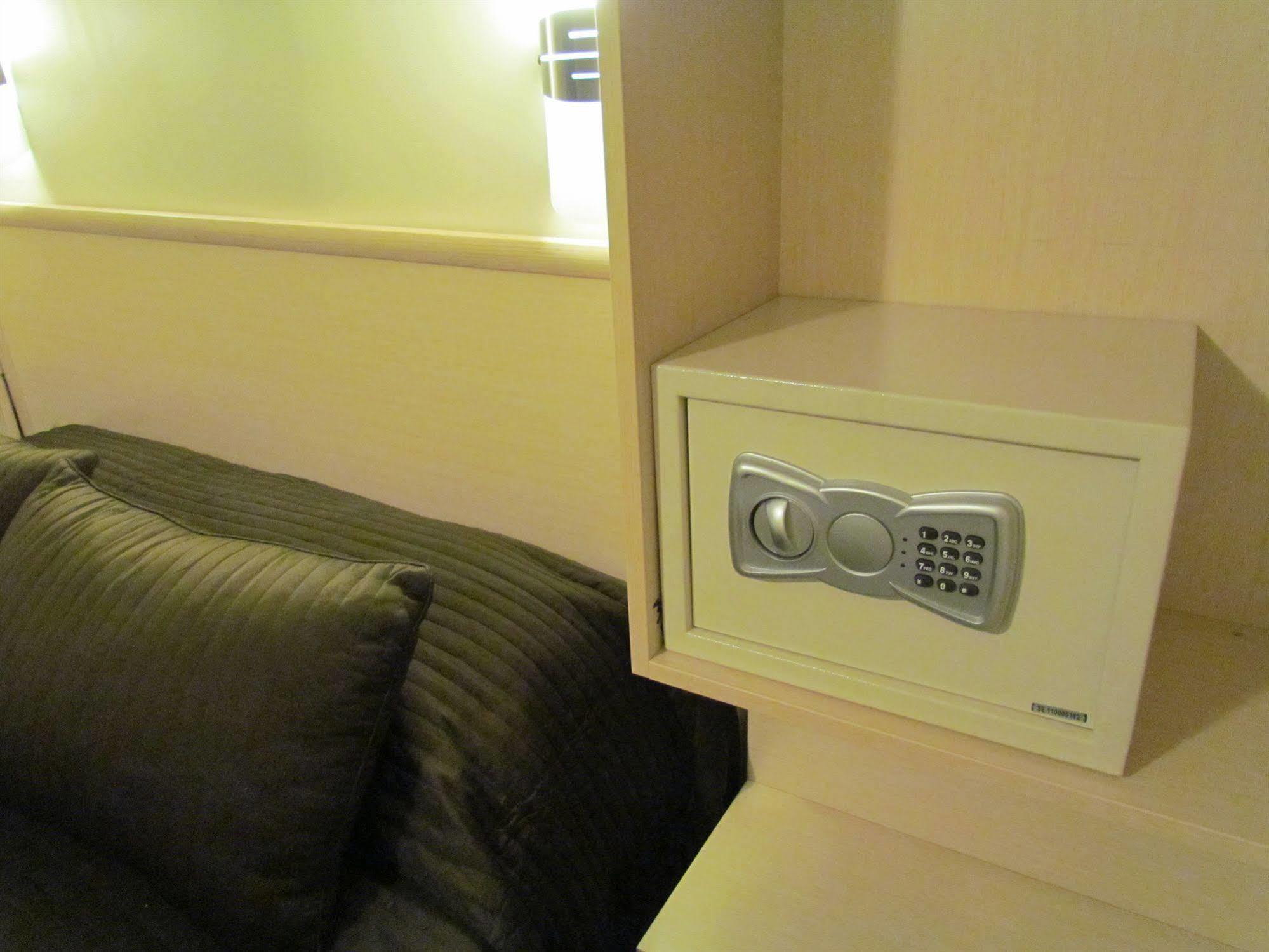 Promise Hotel Istanbul Bagian luar foto