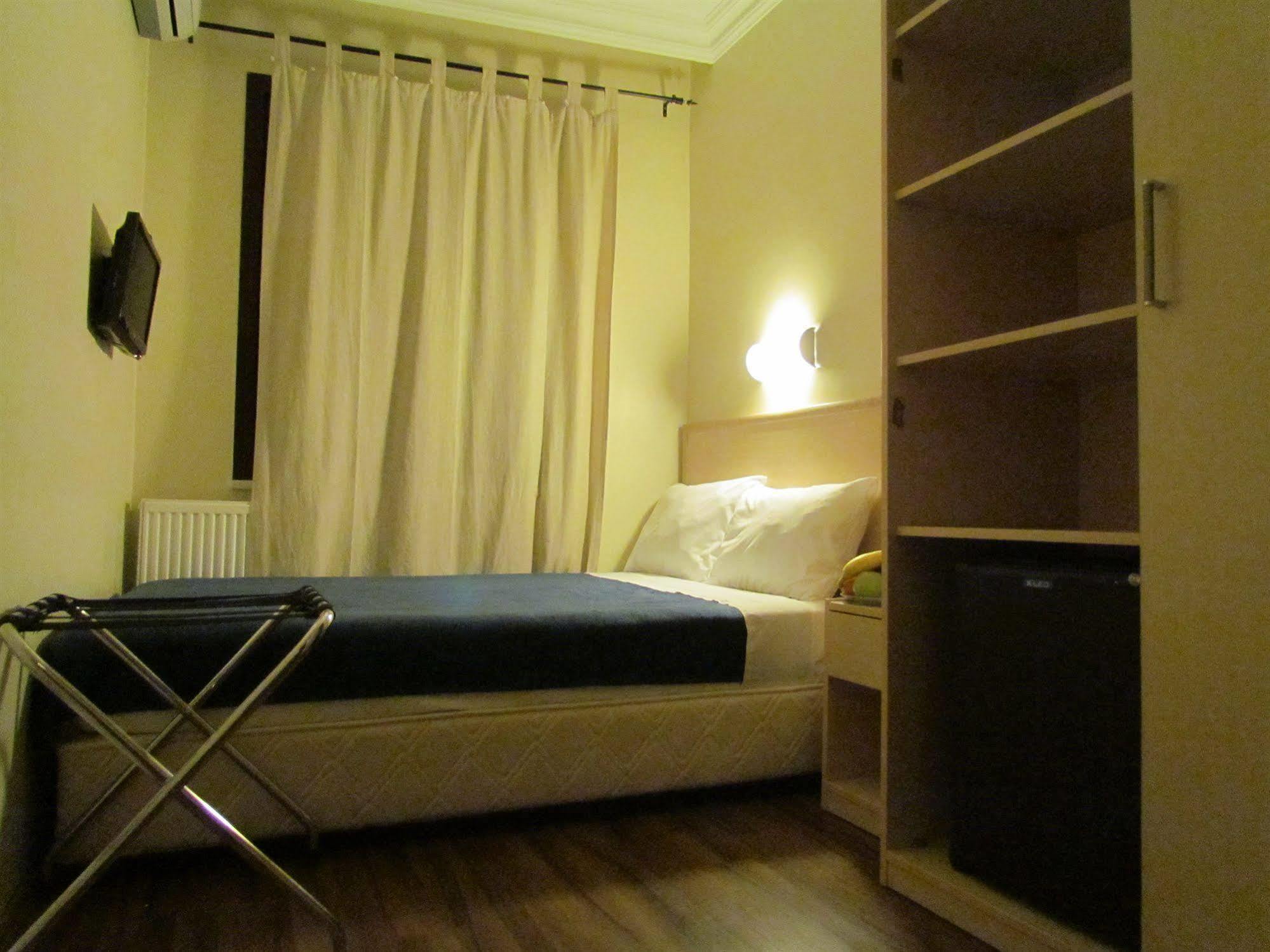 Promise Hotel Istanbul Bagian luar foto