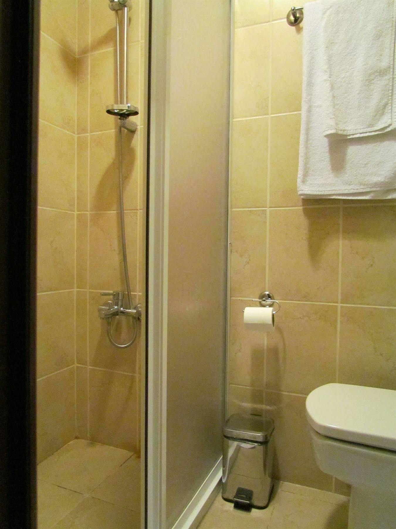 Promise Hotel Istanbul Bagian luar foto
